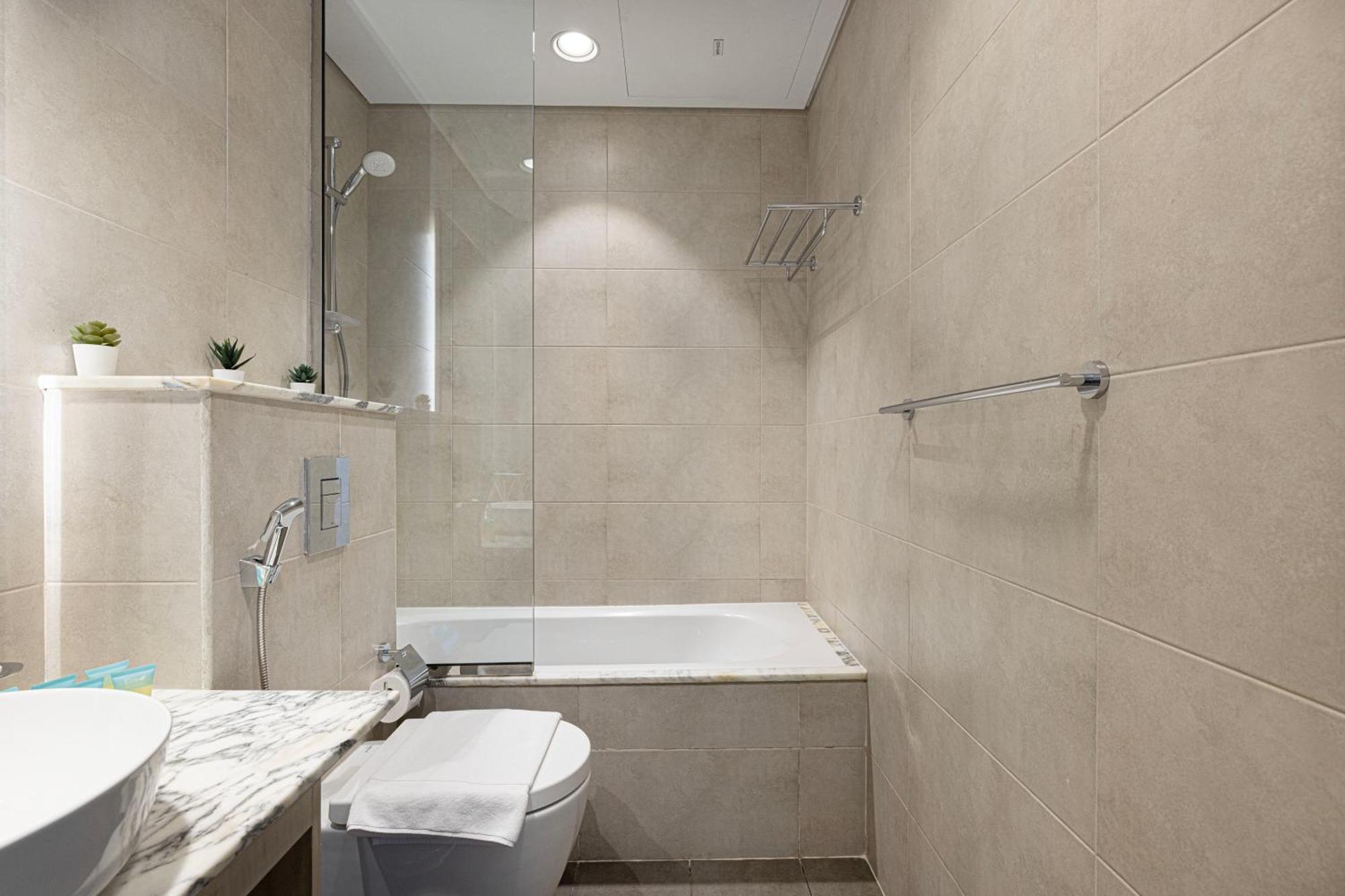 Smartstay At Paramount Tower - Sea And Downtown Views - Infinity Pool - Modern Luxury Residences * Dubaï
