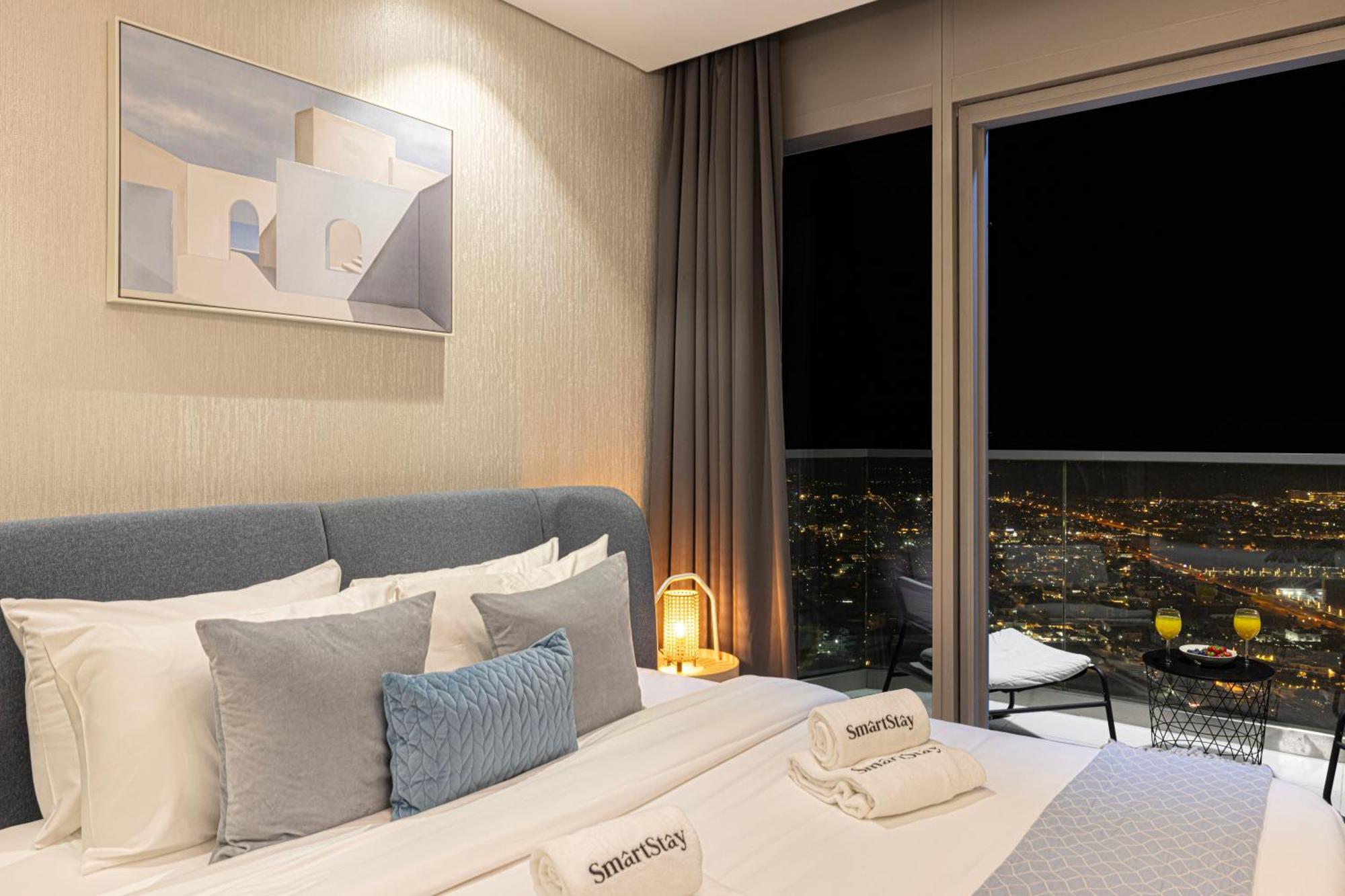 Smartstay At Paramount Tower - Sea And Downtown Views - Infinity Pool - Modern Luxury Residences Dubaï